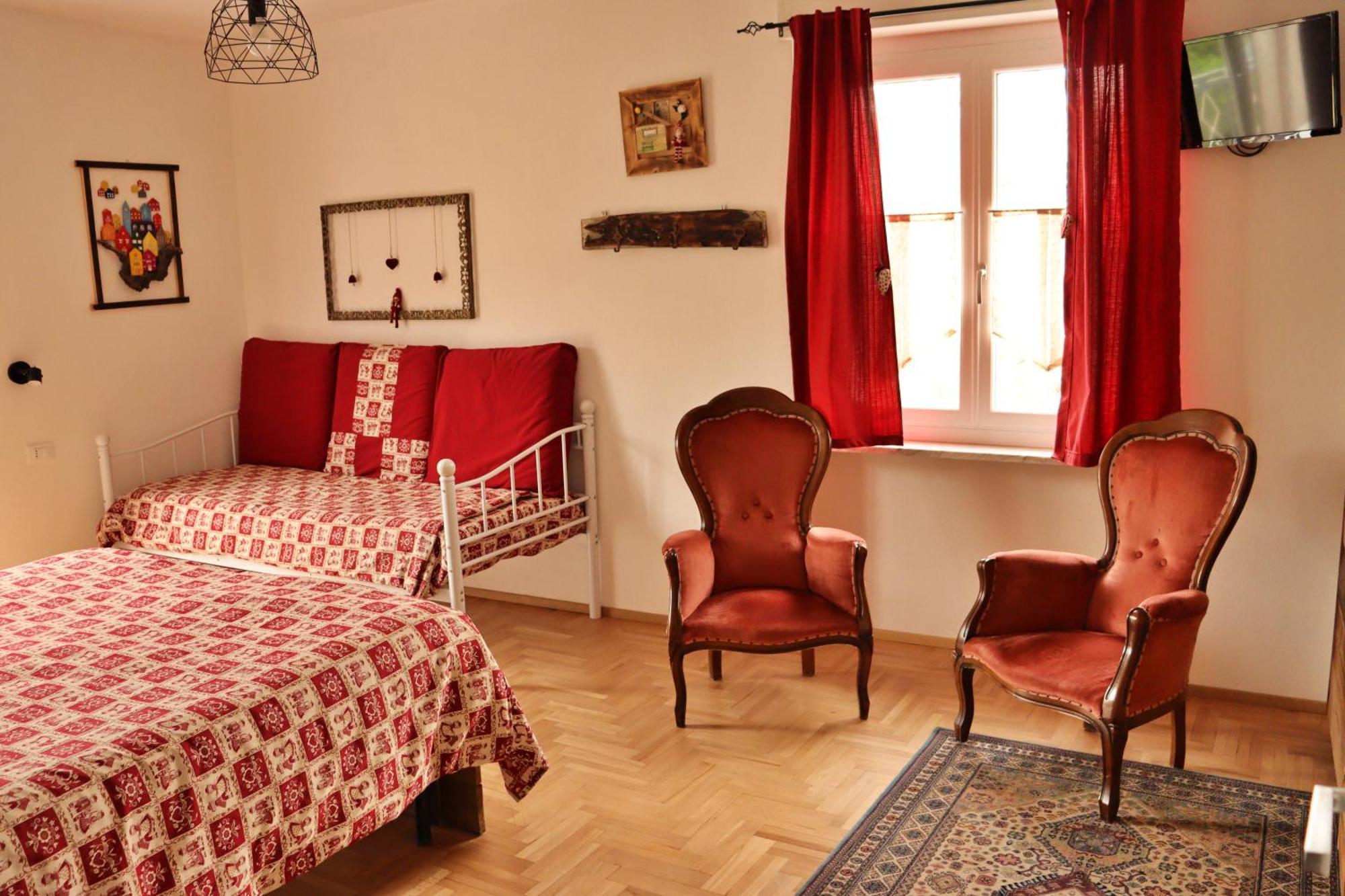 Lo Barbaboc Aparthotel Charvensod Luaran gambar