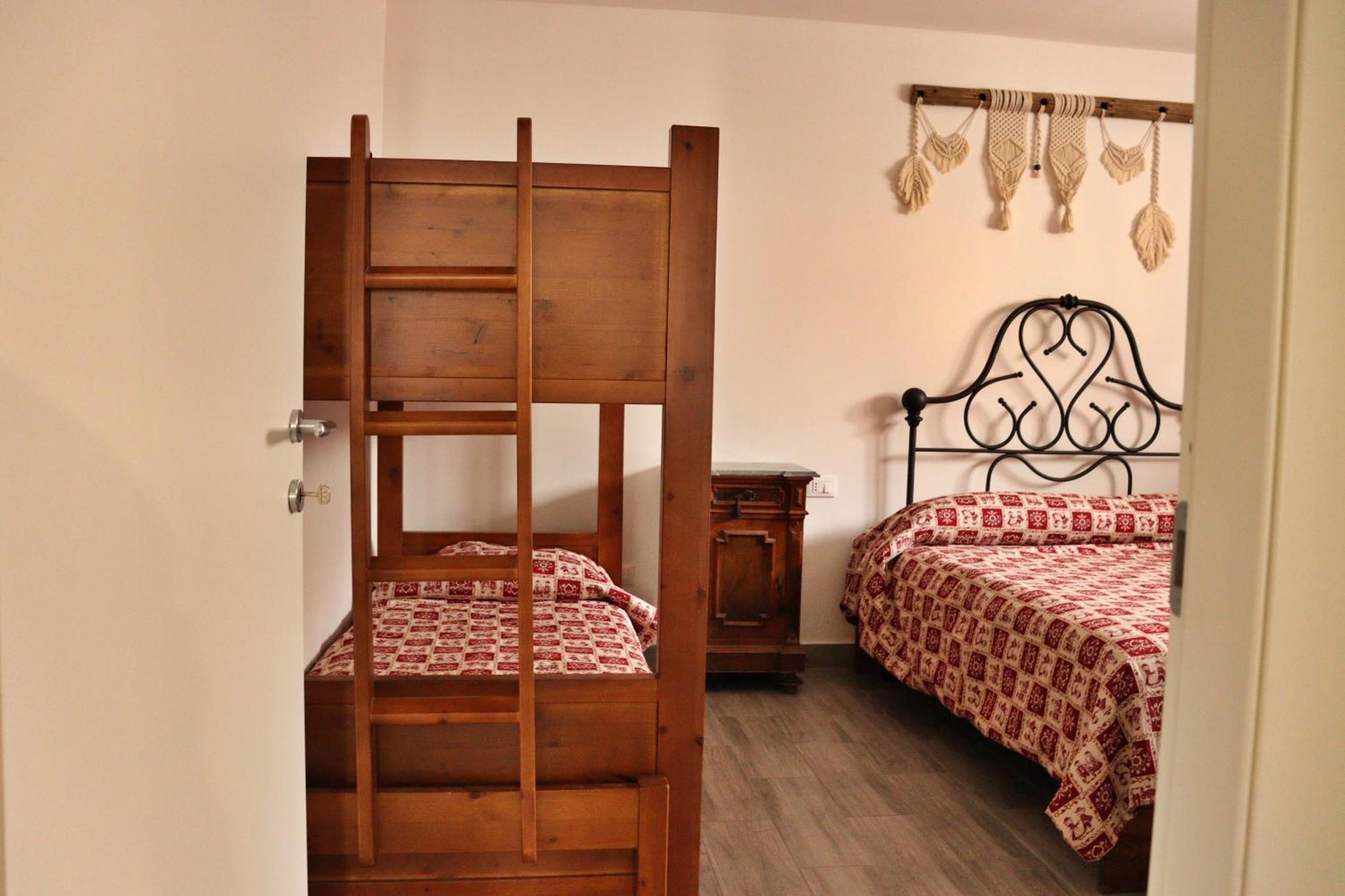 Lo Barbaboc Aparthotel Charvensod Luaran gambar